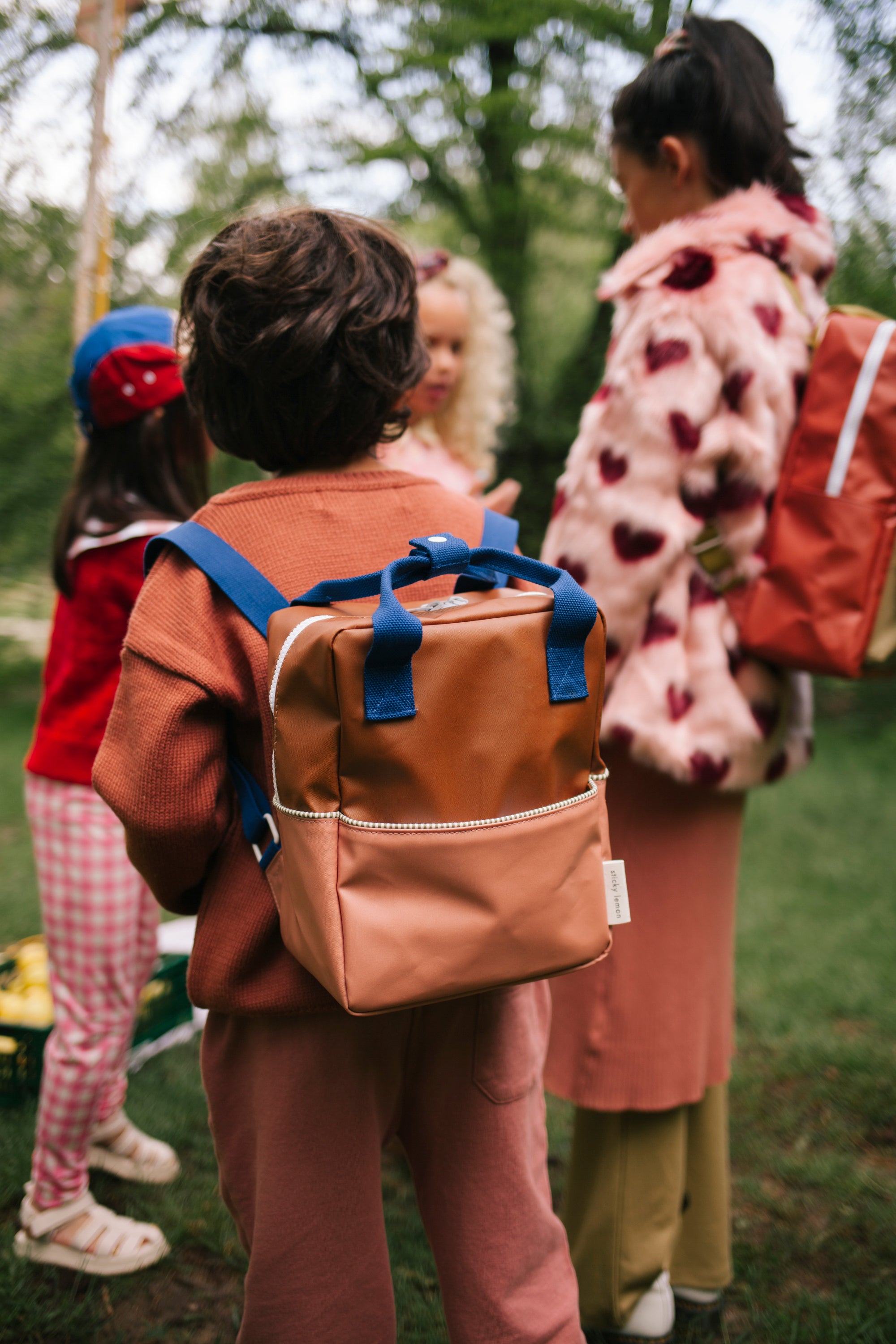 backpack small meet me in the meadows treehouse brown – Sticky